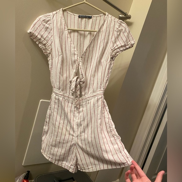 Abercrombie & Fitch pinstripe romper - Picture 1 of 7